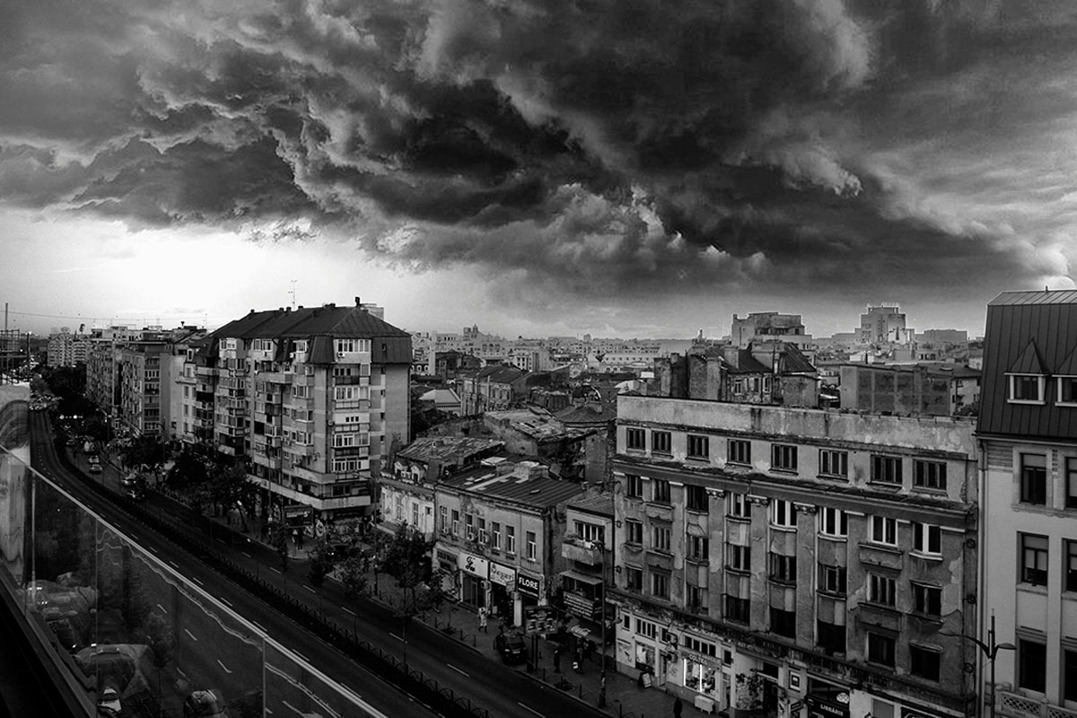 Clădirile cu risc seismic din București, în pericol de a rămâne neconsolidate: Ministrul Dezvoltării trage un semnal de alarmă